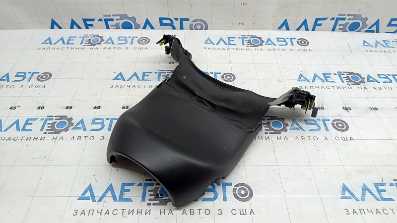 Обрамление рулевой колонки верхняя часть Mazda 3 19-26 черная, царапины, под чистку