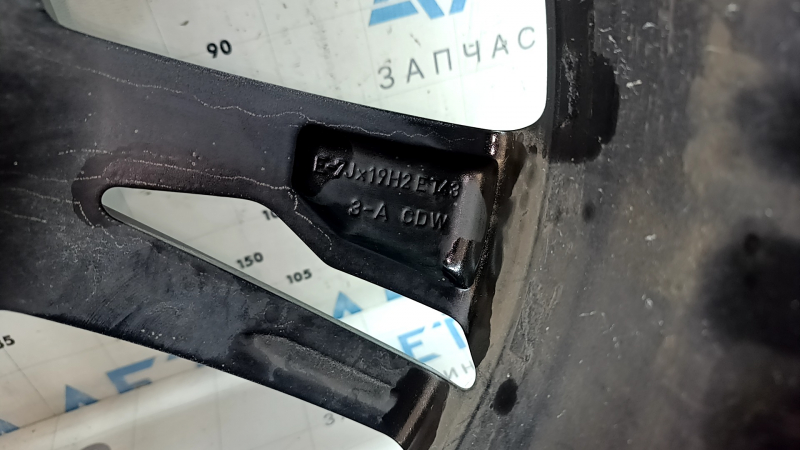 Маркировка диска колеса R19 Audi Q3 для проверки оригинальности
