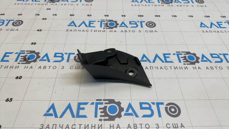 Накладка петли капота левая Volvo XC40 19-26