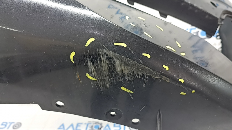 Бампер передний голый BMW 5 G30 21-23 под парктроники без PMA, Basis, черный, после ремонта, надломаны крепления, царапины, примят, надорван
