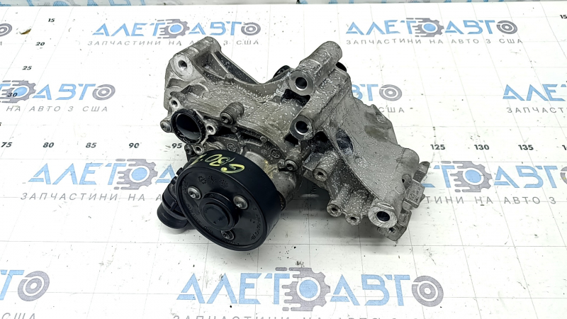Помпа водяная с корпусом BMW 5 G30 20-23 2.0T