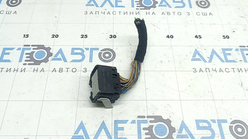 Фишка на модуль srs airbag компьютер подушек безопасности Jaguar F-Pace X761 17-25 большая