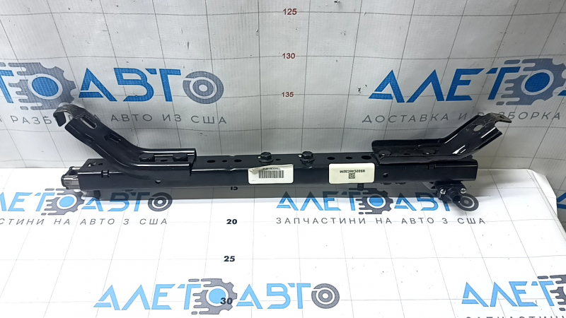 Салазка пассажирского сиденья правая Subaru Outback 15-17 электро, без каркаса