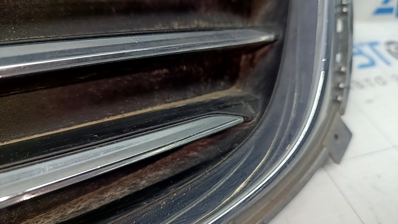Решетка радиатора grill в сборе с обрамлением Ford Fusion mk5 19-20 хром, песок