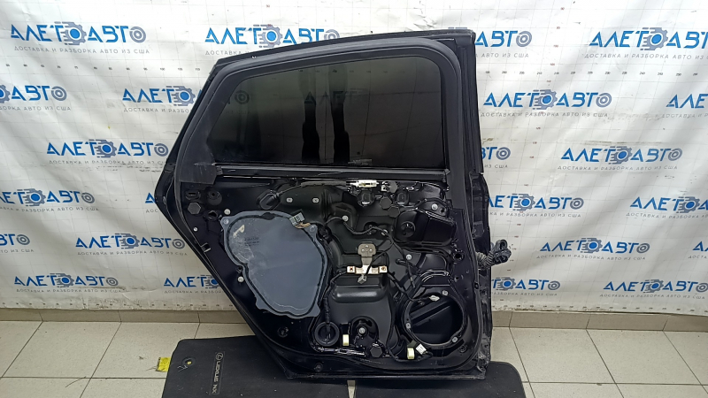 Дверь в сборе задняя левая Ford Fusion mk5 17-20 черный UM, в клее