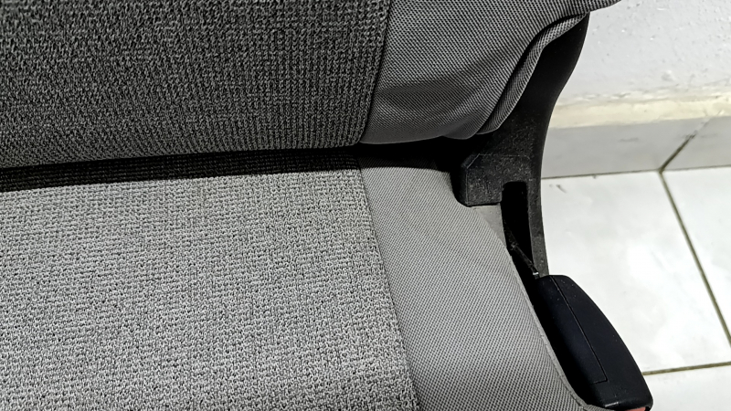 Задний ряд сидений правый 3 ряд Toyota Sienna 21-22 ткань серая, с подголовником, под чистку