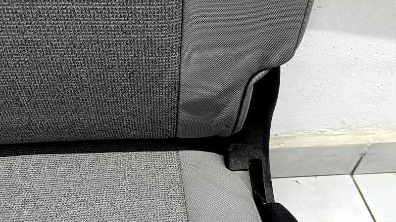 Задний ряд сидений правый 3 ряд Toyota Sienna 21-22 ткань серая, с подголовником, под чистку
