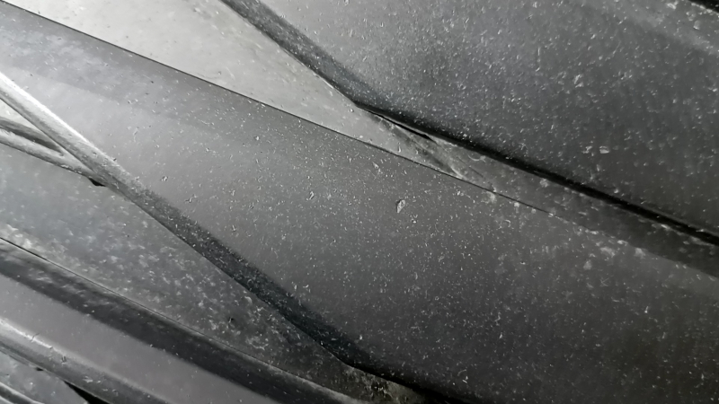 Нижняя решетка переднего бампера в сборе Toyota Sienna 21-26 без парктроников под птф, структура, LE, надломана решетка, тычки