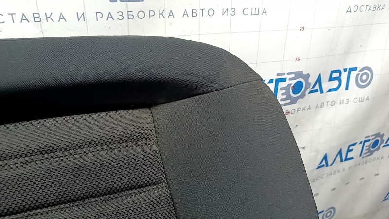 Края подушки заднего ряда сидений Ford Fusion, состояние обивки