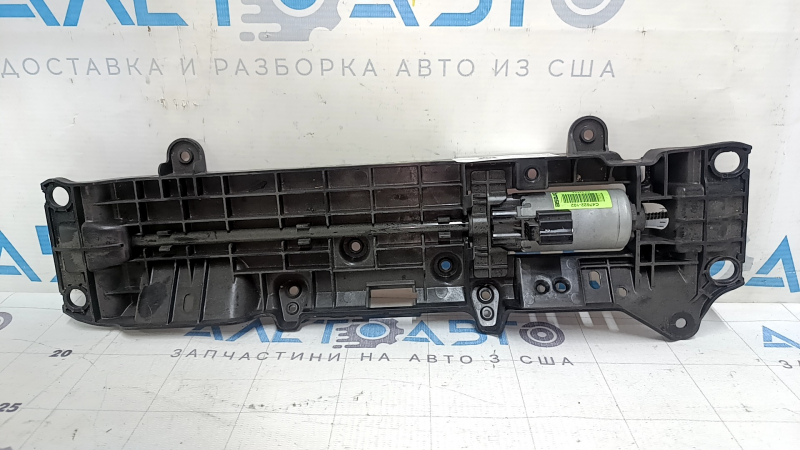Мотор продольной регулировки водительского сиденья Ford Fusion mk5 17-18 с креплением, без каркаса