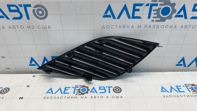 Решетка бампера левая Toyota Camry v70 18-20 SE\XSE без птф