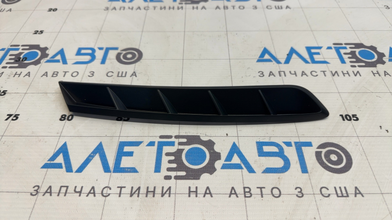 Накладка заднего бампера левая Toyota Camry v70 18-24 SE/XSE
