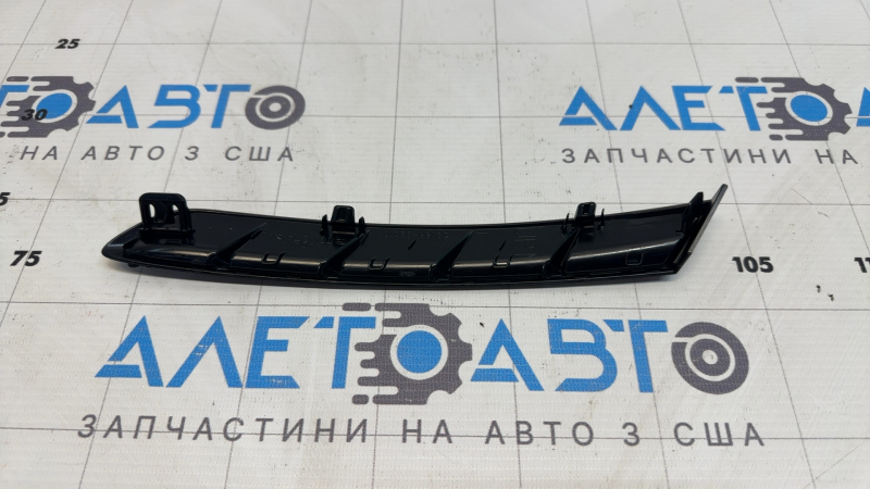 Накладка заднего бампера левая Toyota Camry v70 18-24 SE/XSE