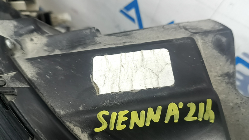 Фара передняя левая Toyota Sienna 21-24 LED, LE, XLE, Led, трещина в креплении, под полировку