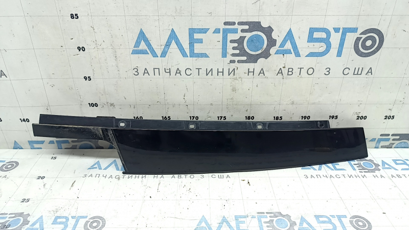 Накладка двери боковая передняя левая BMW 3 F30 12-18 глянец, царапины