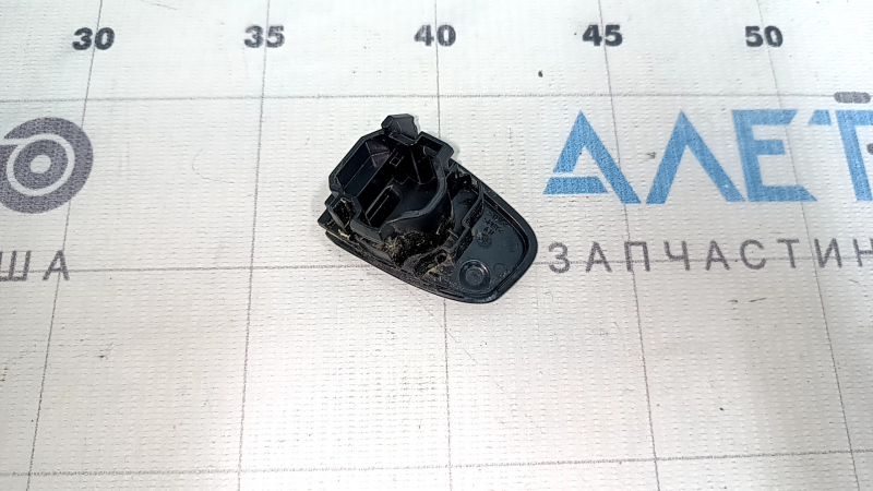 Заглушка внешней ручки передняя правая Mercedes C-class W205 19-21