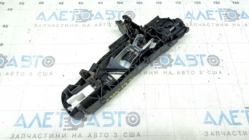 Механизм ручки двери задней левой Mercedes C-class W205 15-21