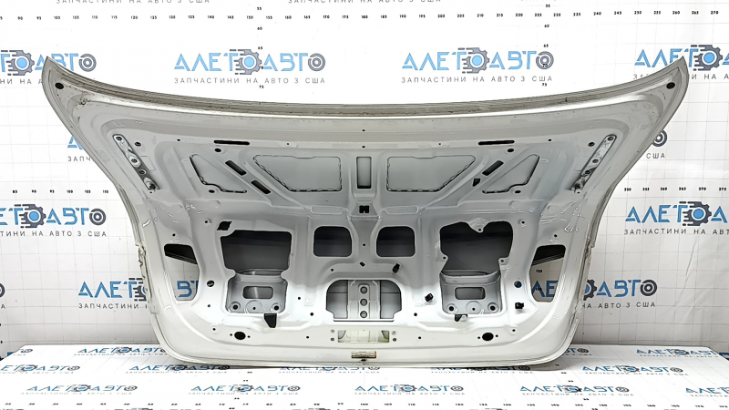 Крышка багажника BMW 5 F10 11-16 белый 300