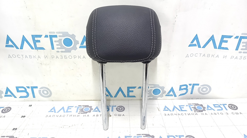 Подголовник 2 ряда правый Mercedes C-class W205 15-21 кожа темно-серая