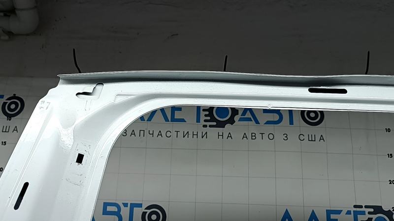 Дверь голая задняя левая VW Atlas 18-26 белый LC9A, вмятины, поведена геометрия
