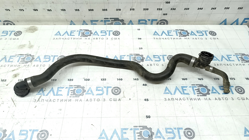 Патрубок системы охлаждения Mercedes C-class W205 300 19-21