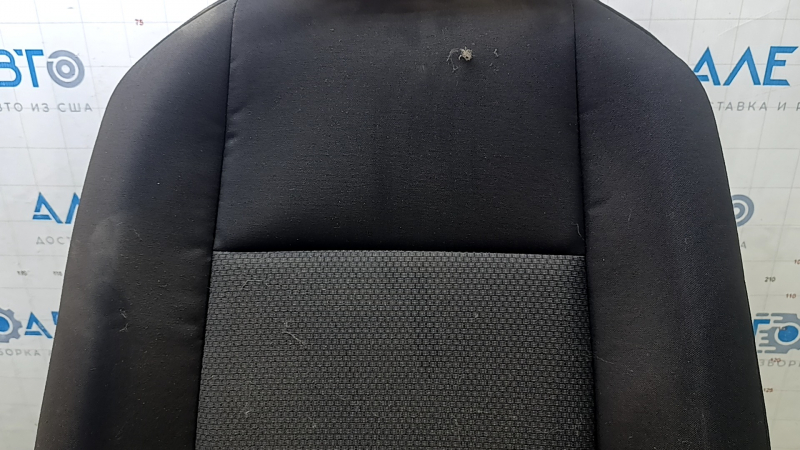 Водительское сиденье VW Jetta 19-21 без airbag, механическое, ткань черная, под чистку, замято