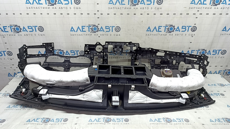 Торпедо передняя панель с AIRBAG Kia Niro 17-19 HEV, PHEV серая, без центрального динамика, с датчиком света, царапины