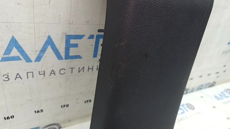 Накладка центральной консоли задняя Kia Niro 17-19 HEV, PHEV серая, царапины