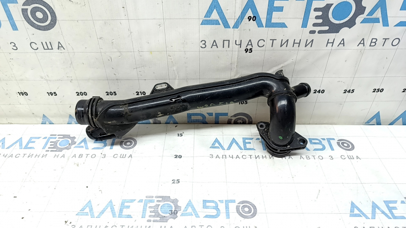 Трубка системы охлаждения левая Mercedes C-class W205 300 19-21 пластик