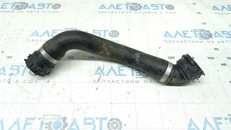 Патрубок охлаждения верхний Mercedes C-class W205 300 19-21