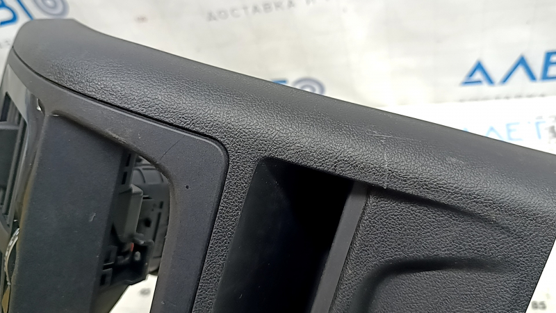 Накладка центральной консоли задняя BMW X3 G01 18-21 черная, с дефлектором, царапины