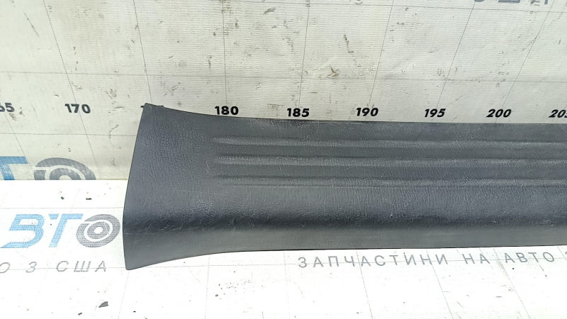 Накладка порога передняя правая Mazda CX-5 17-25 черная, царапины