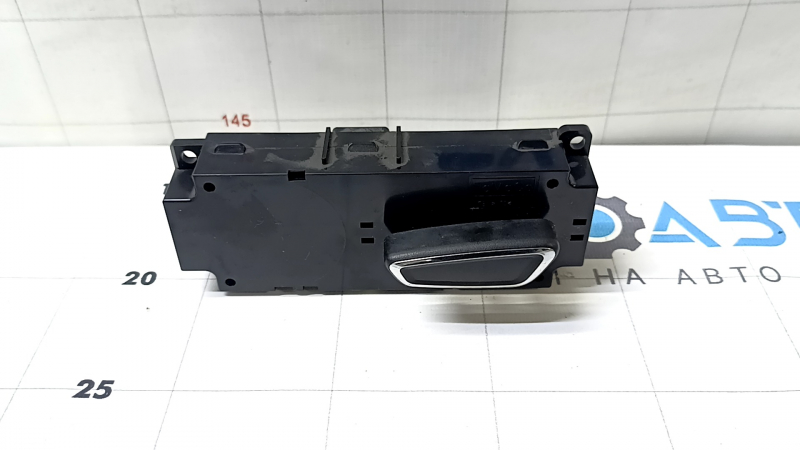 Управление пассажирским сиденьем Ford Edge 15-24 с черной кнопкой хром