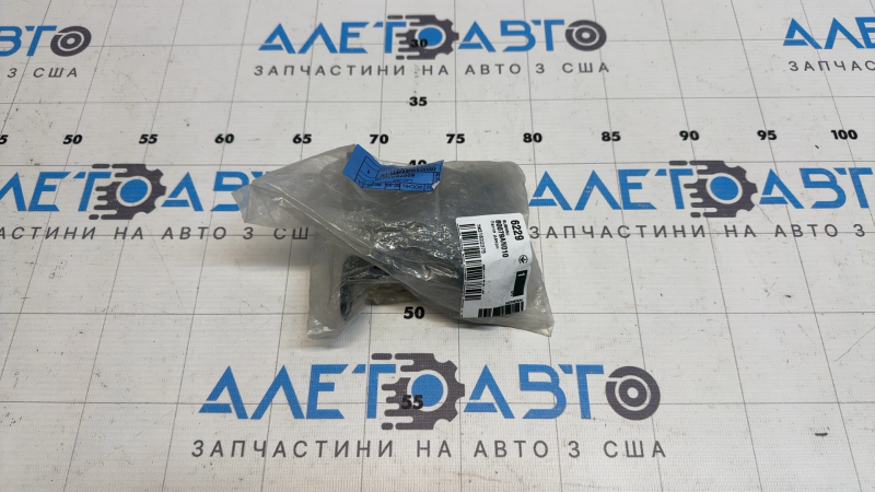 Петля двери нижняя передняя левая Subaru Outback 20-25