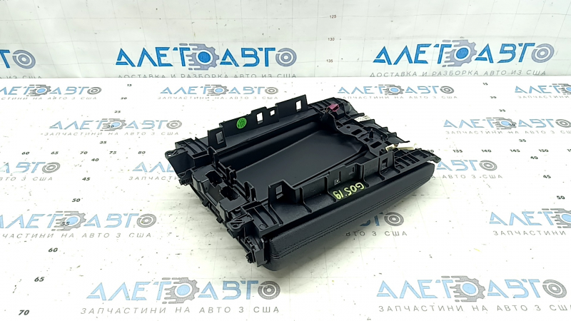 Подлокотник BMW X5 G05 19-22 кожа черная с подогревом, вмятина