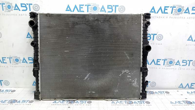 Радиатор охлаждения вода BMW 5 G30 21-23 2.0T, 3.0T штуцер справа под дополнительный радиатор, тип 2