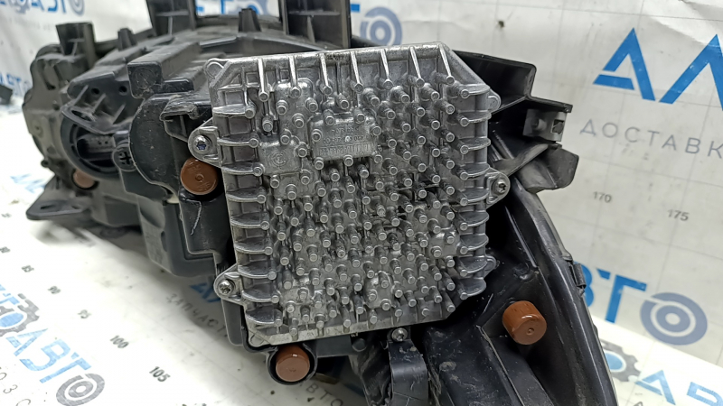 Фара передняя левая в сборе Jeep Cherokee KL 19-23 LED, песок, царапины, треснута