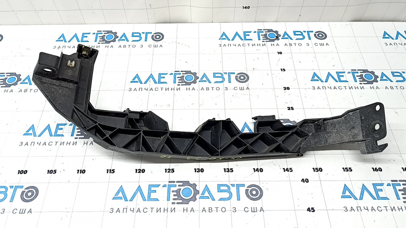 Кронштейн фары передний правый Mazda CX-50 23-26