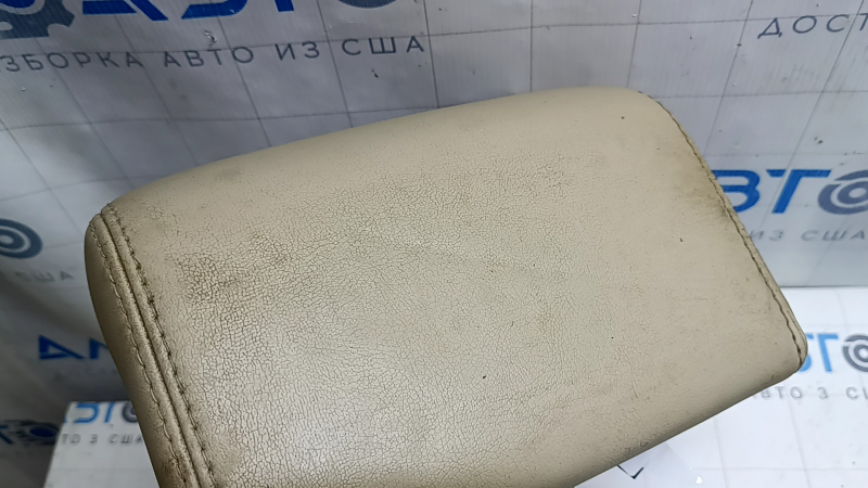 Подголовник 2 ряда центральный Nissan Pathfinder 13-20 кожа бежевая, под химчистку