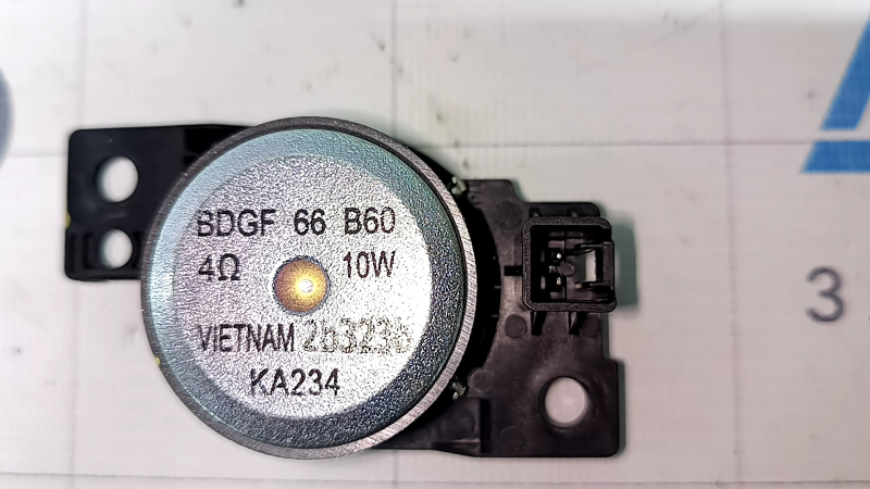 Пищалка передней панели Mazda CX-50 23-26