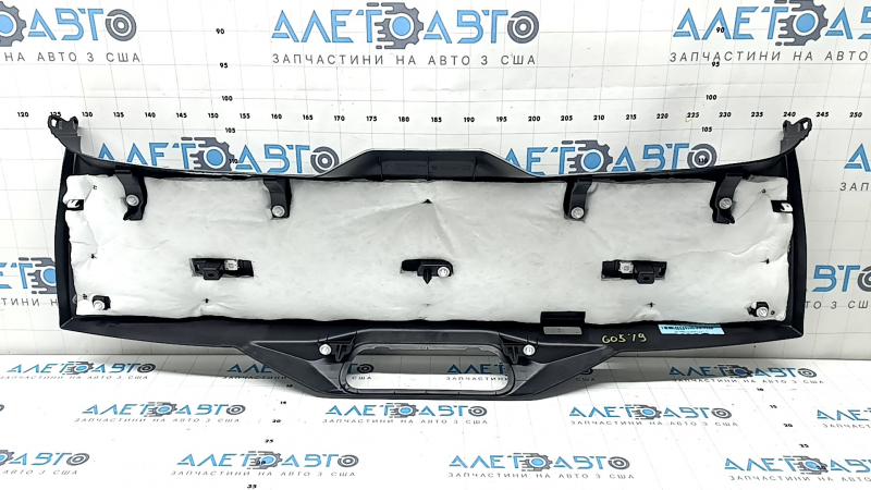 Обшивка задней двери багажника BMW X5 G05 2019-2026, вид сзади