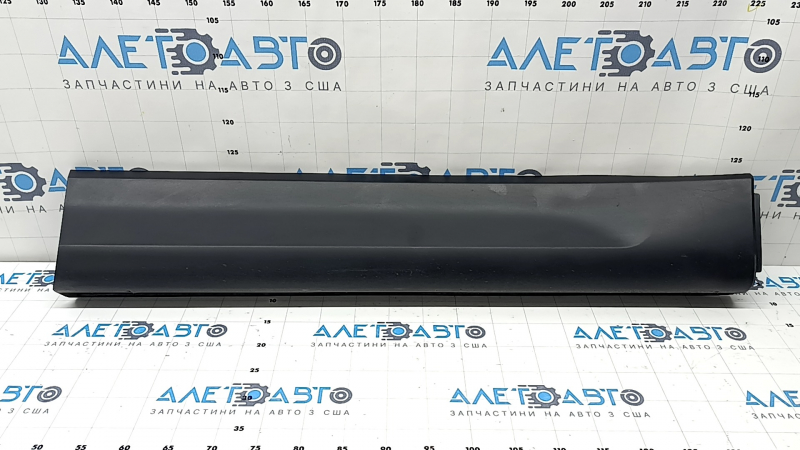 Накладка двери нижняя передняя правая Mazda CX-50 23-26 структура