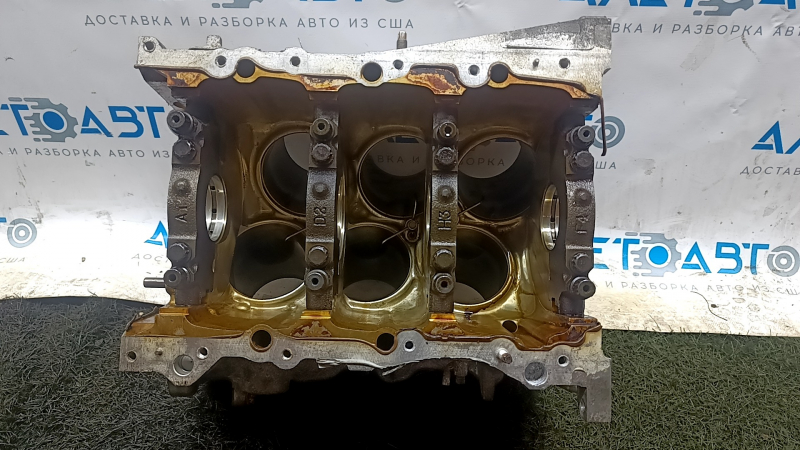 Блок цилиндров 2GR-FXE Lexus RX450h 10-15 под расточку, задиры