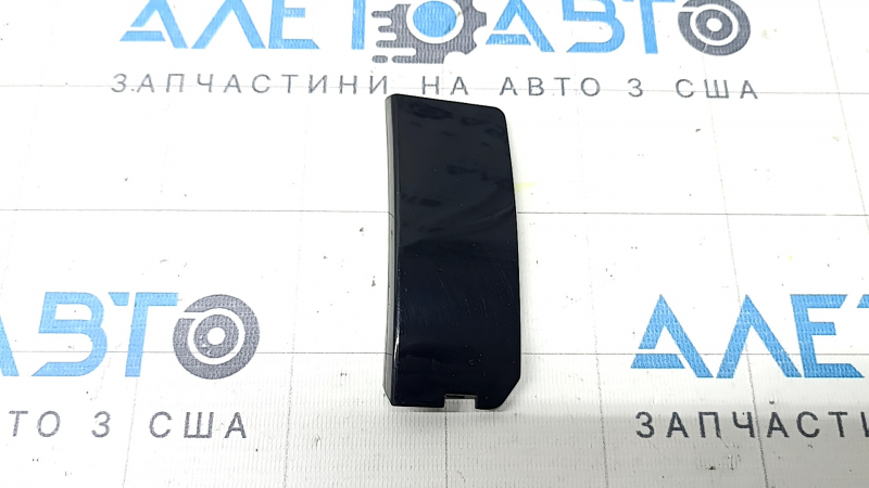 Накладка фонаря внешнего крыло правая Mazda CX-50 23-26