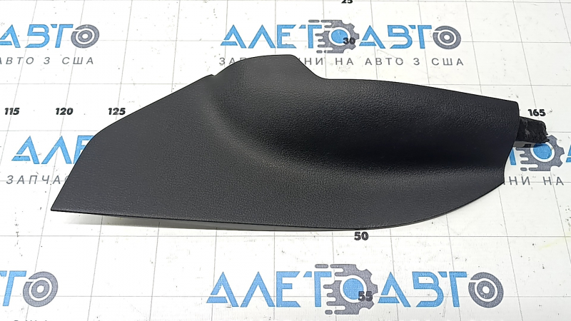 Накладка центральной консоли боковая правая передняя Mazda CX-50 23-26 черная