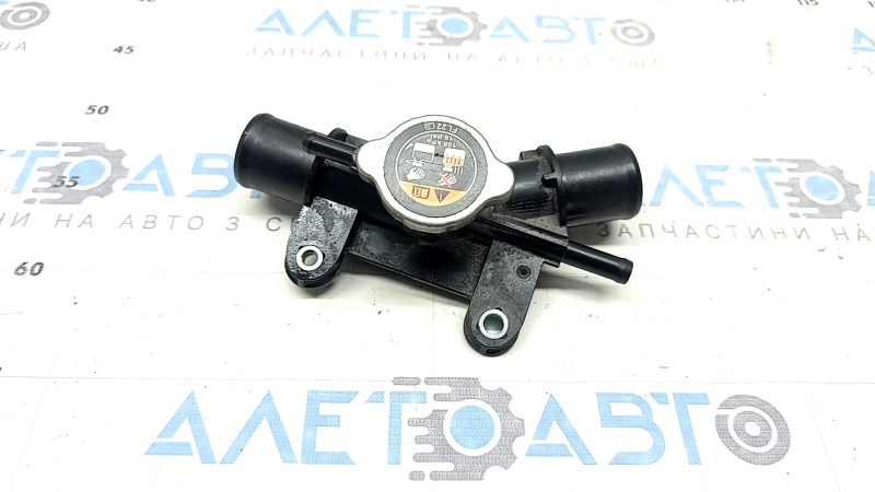 Горловина радиатора Mazda CX-50 23-26 2.5 с крышкой