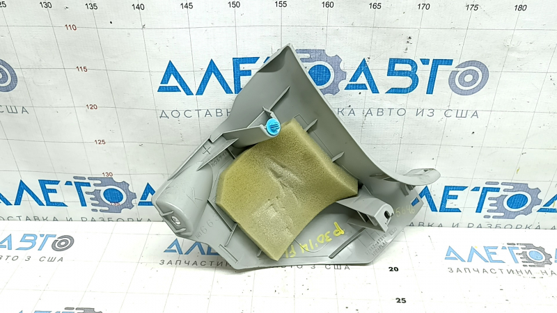 Накладка передней стойки нижняя левая Toyota Prius 30 14-15 серая, царапины, под чистку