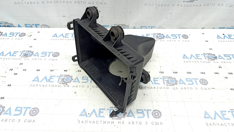Нижняя крышка корпуса воздушного фильтра Mazda CX-50 23-24 2.5