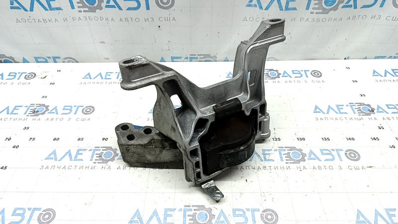 Подушка двигателя правая Mazda CX-50 23-26 2.5