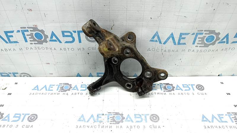 Цапфа передняя левая Mazda CX-50 23-26